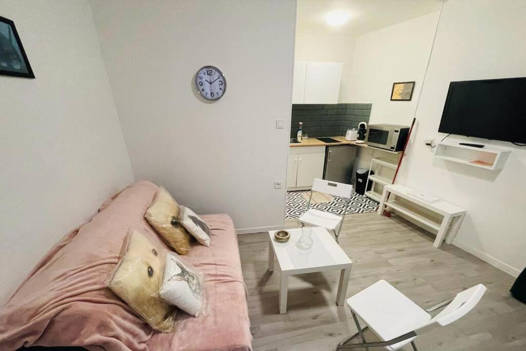Studio Confortable - Montmartre - Republique - Anvers - 2 Pers Париж Екстериор снимка